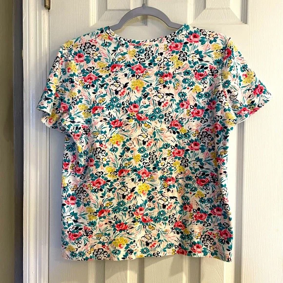 Basic Additions Ladies Floral Short Sleeve T-Shirt Size Medium. - Picture 2 of 7